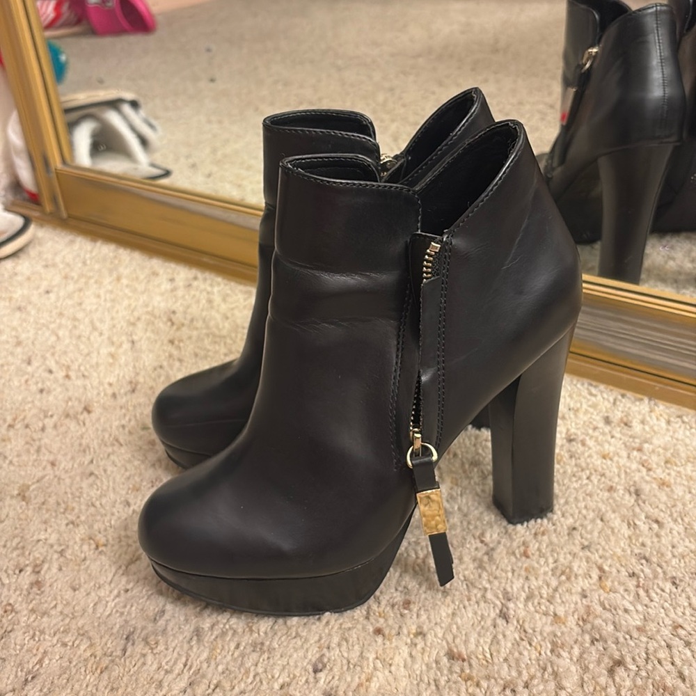 Heelsss
